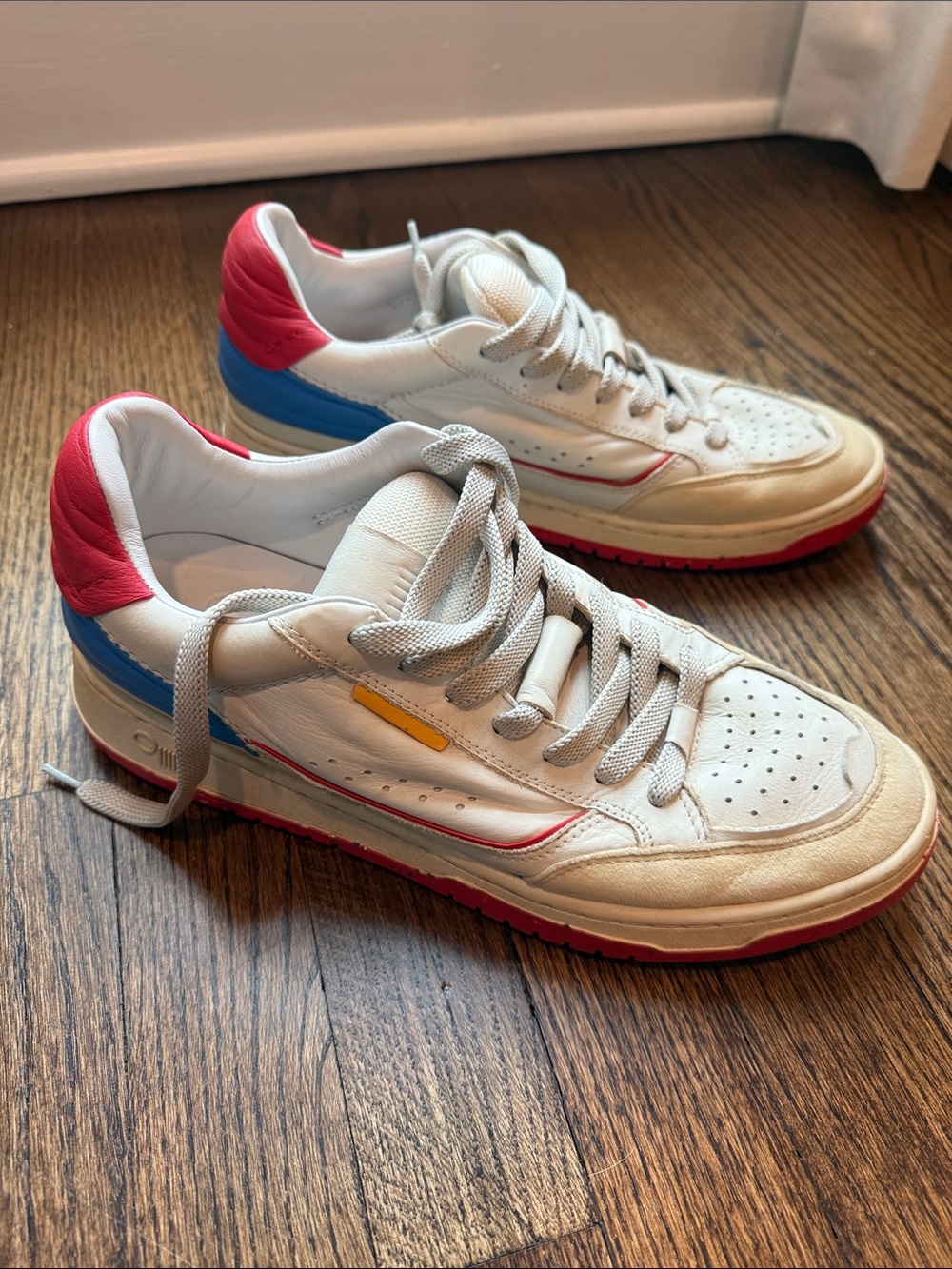 Oncept Women’s White Athletic Sneakers with Red, Blue & Yellow Sz 9.5